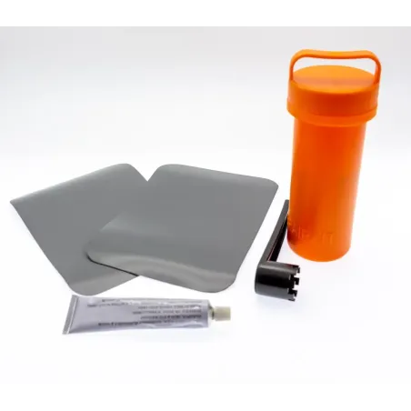 reparationskit till gummibåtar och ribbåtar av PVC. innehåller 2st PVC-dukar, limtub, ventilverktyg