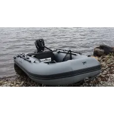 Gummibåt if300 med mercury 6hk. Gråa tuber av PVC