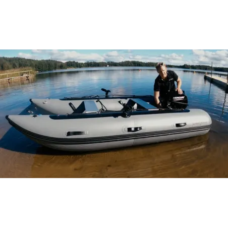 Gummibåt CAT330 katamaran med öppen för - Greatwhite