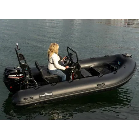 ribbåt med aluminiumskrov RIB420A.