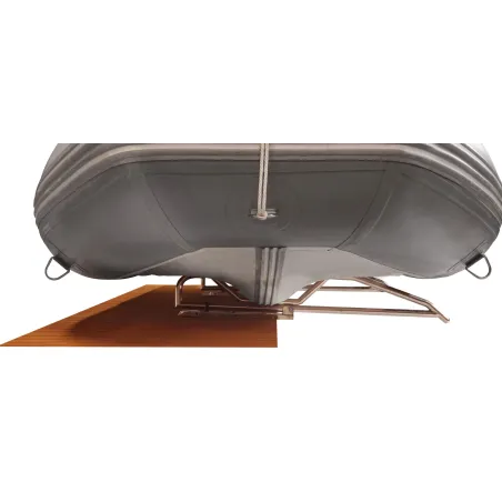 Rostfri båtlyft för badbrygga.