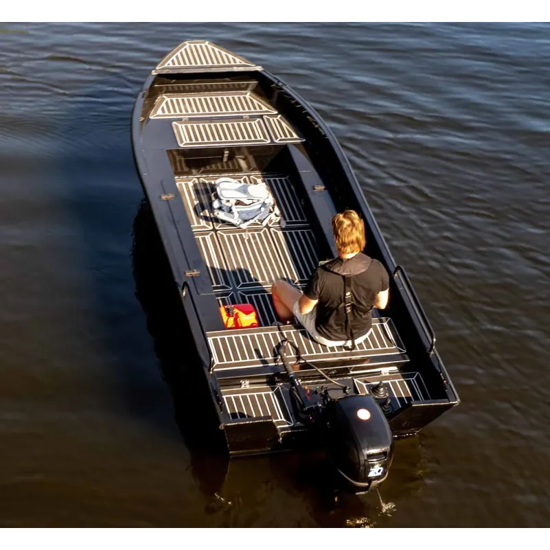 Greatwhite Aluminiumbåt eXplorer 430 Rorkult