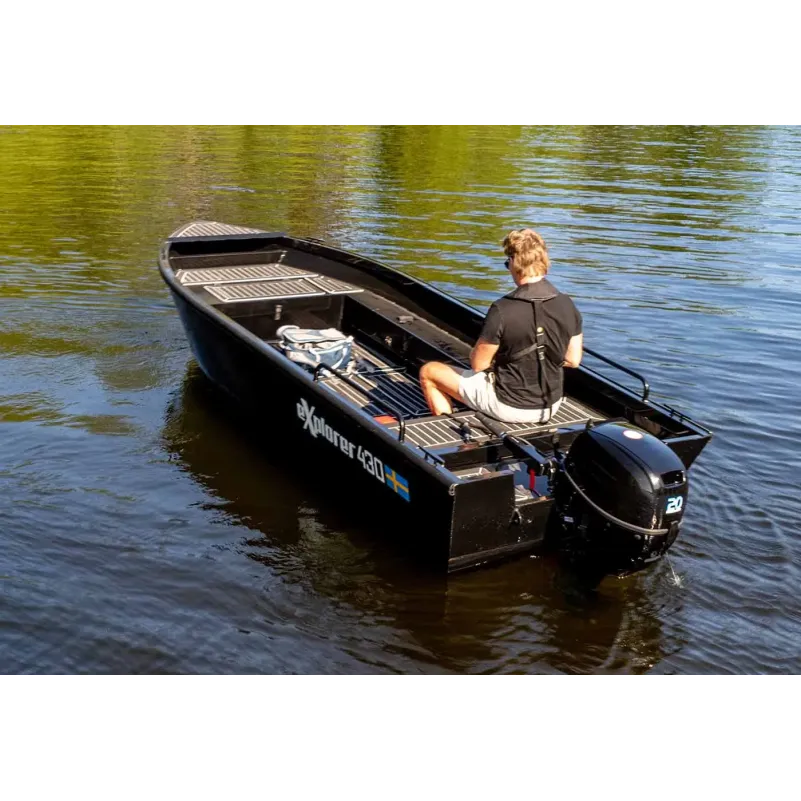 Greatwhite Aluminiumbåt eXplorer 430 Rorkult