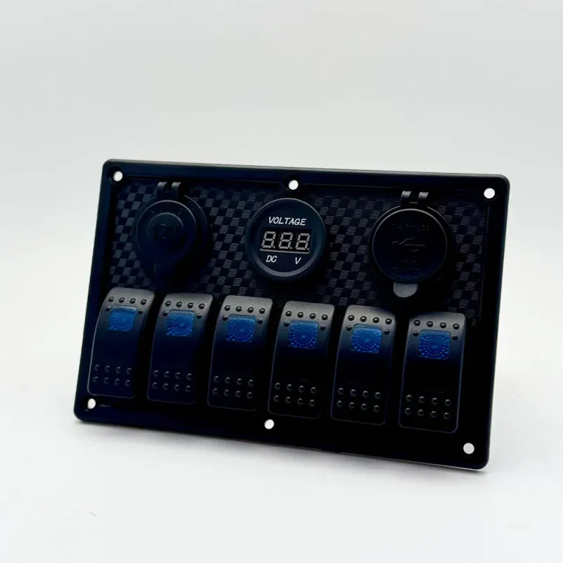 Panel med 6st vippbrytare, 2st USB-uttag, 1st 12V uttag & Voltmätare