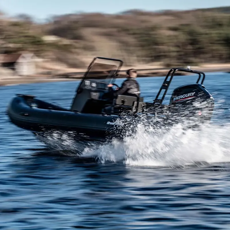 DLX500 är supersnabb med 80hk utombordare