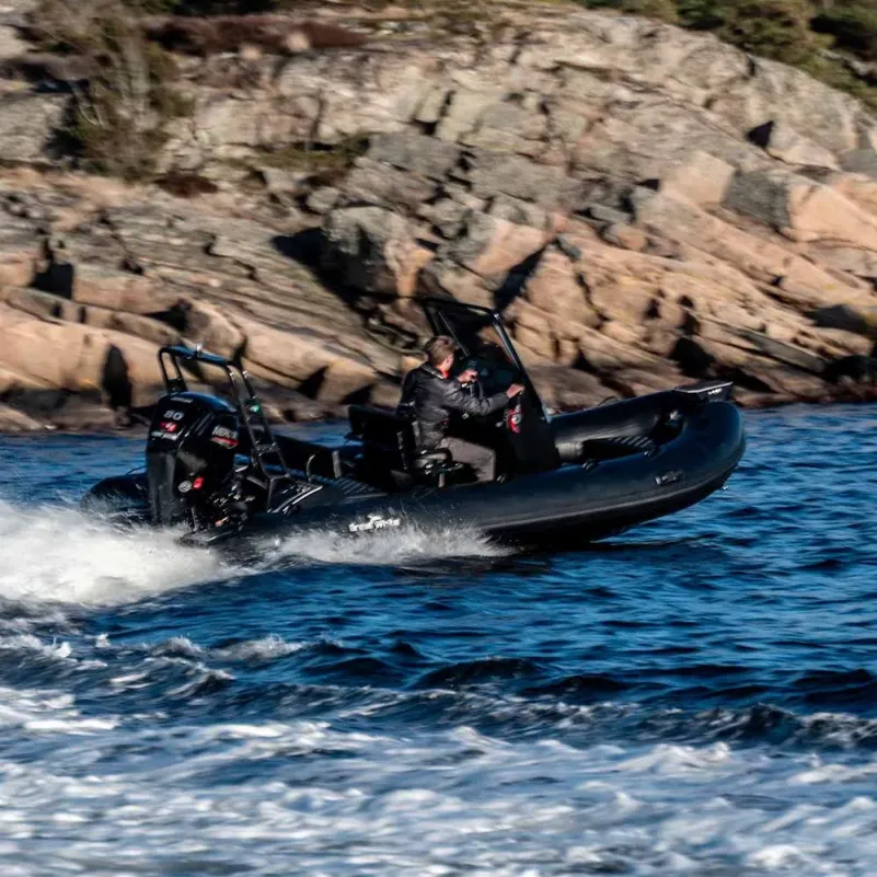 ribbåt DLX500 är en perfekt familjebåt