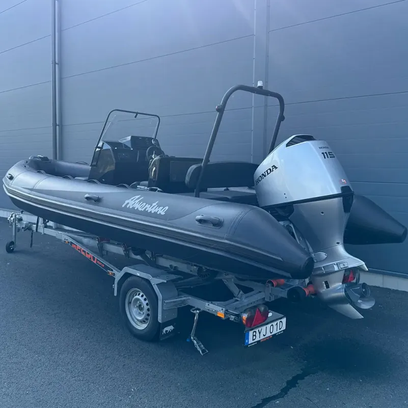 Begagnad Adventure 610 med Honda 115hk, 2024