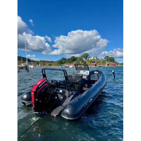 "Visningsex" Greatwhite DLX640 med Mercury 150hk V6 Racing