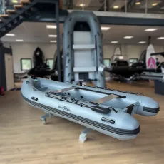 'Transportskadad' Greatwhite ALU380 Dubbelskrov med förvaring 2