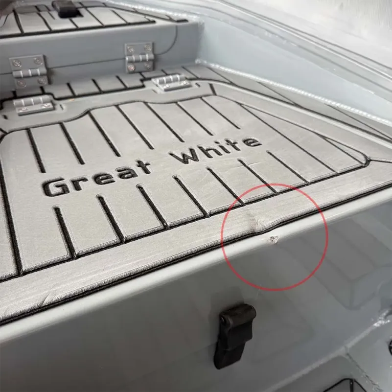 'Transportskadad' Greatwhite ALU380 Dubbelskrov med förvaring