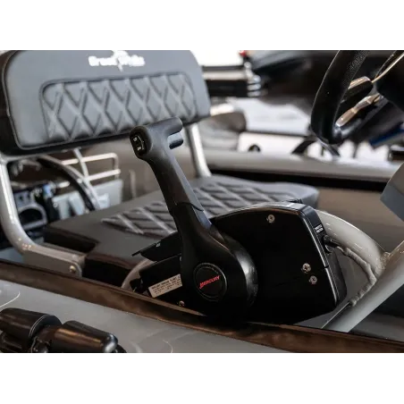 Mercury sidomonterat reglage med Elstart & Power trim, 15ft 14 pin motorkontakt