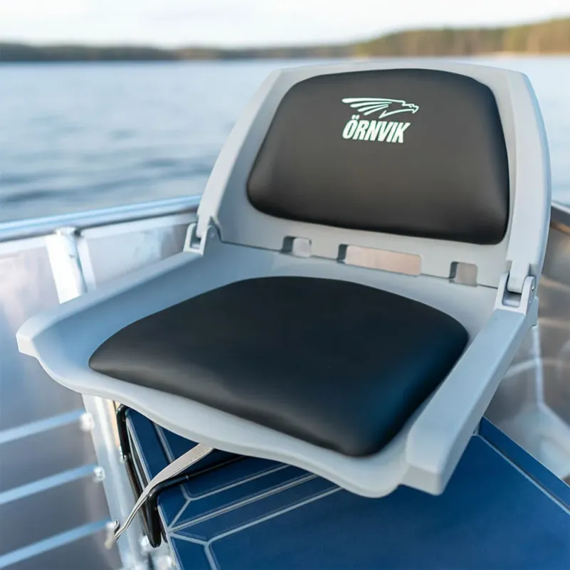 Örnvik Fällbar vadderad stol med justerbart underrede