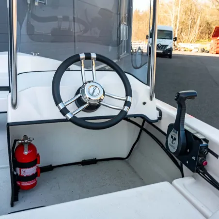 Begagnad Sandström Classic 460 med rattstyrning och Tohatsu 30hk, 2023 (Uttagen 2024)